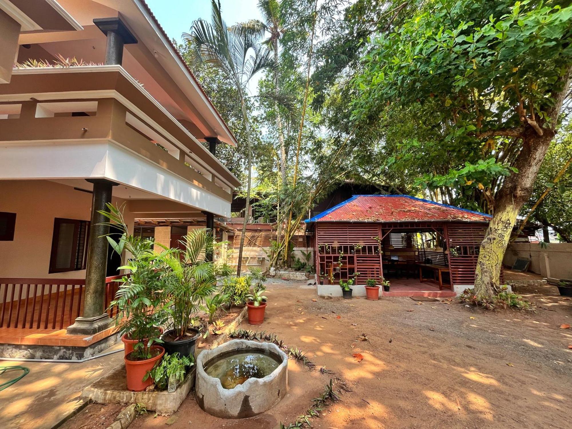 Bava Beach Resort & Retreat Center Varkala Dış mekan fotoğraf